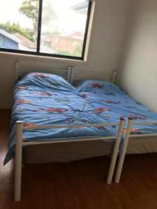 A BRIGHT CLEAN COUPLE ROOM AVAILABLE IN MERRYLANDS!!!