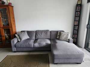 Couch for sale 300ono