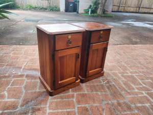 Excellent condition pair of wooden bedside tables