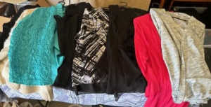8 Assorted Ladies Tops (Size 20 -22) ($25 for 8 Pieces)