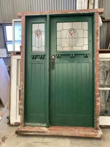 LEADLIGHT FRONT DOOR WITH SIDELIGHT AND FRAME