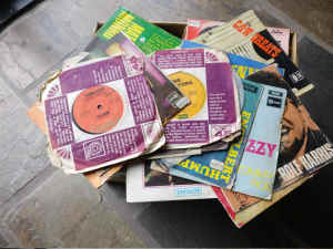 Box of 7 inch Vinyl LPs 45 rpm aprox 220 records
