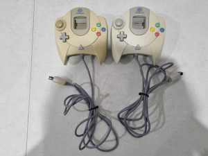 Sega Dreamcast Official Controller x 2