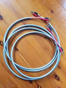2 x Linn K200 Loudspeaker Cables with 4 x pairs of Banana Plugs