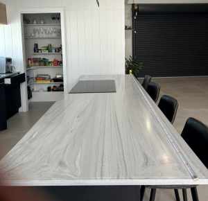 Benchtop Think Solid Surface Free