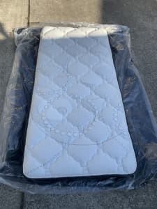 Evolve plush HT single mattress
