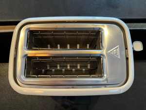 Kambrook 2 Slice Toaster - priced to sell!