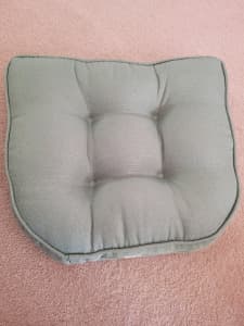 4 Chair cushions