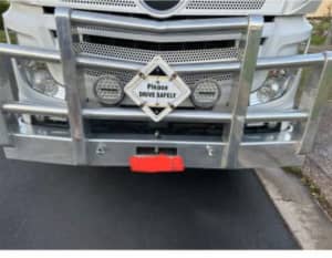 bullbar for Mercedes actros 2018 complete also with led light