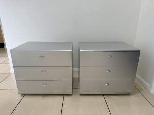 2x Atlas STUA industrial aluminium drawers