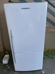 519 liter bottom mount fridge can deliver