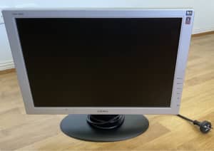 CHIMEI 19” LCD COMPUTER MONITOR IN WORKING ORDER P/UP ASP. GDNS.