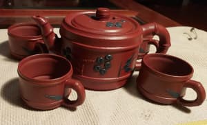 Chinese clay tea set for four as new