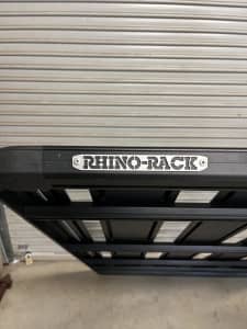 Rhino Rack Pioneer Platform 1928mm X 1376mm
