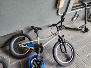 Kids cycle (2)give-away - pick up for free