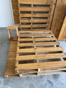 FREE king sized wooden pallet bed