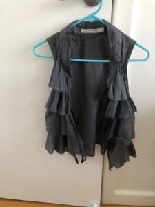 Zara Basic Cascade Ruffled Vest, Grey, Size US S, EUR S