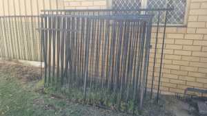 9.5m of Pool Fencing and Gates, Poles and Pool Latch - Garden Fencing