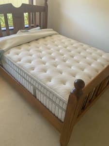 Queen mattress silent partner chateau exc near new cond $1050