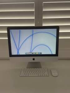 iMac 21 inch - Late 2015 (Silver) - Desktop / Monitor / Computer