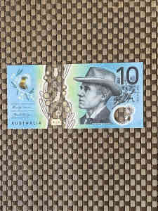 UNCIRCULATED AUSTRALIAN NEXT GENERATION POLYMER TEN DOLLARS BANK NOTES