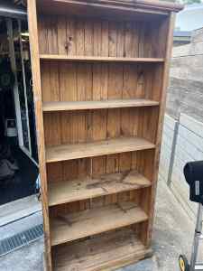 Free solid shelving unit bookcase