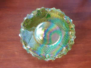 Carnival Glass Bowl in Green 