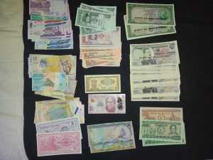 Banknote Lot 5 Macedonia to Mozambique