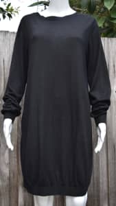 TIRELLE Black Jumper Dress - Size M - EUC