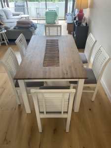 Wooden Dining Table & 6x Cushion Dining Chairs