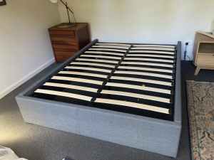 Double gas lift bed and mattress