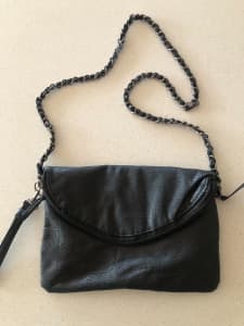 LOVELY SPORTSGIRL BLACK SHOULDER BAG