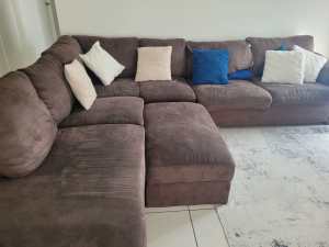 Free couch for giveaway