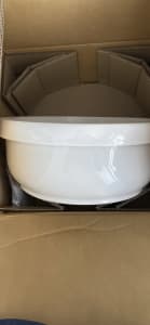 Villeroy and Boch new round basin sink 415mm $50 each