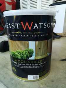 Feast Watson 10L outdoor Wood Shield Timber Cladding And Screening Oil
