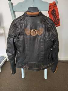 Harley Davidson leather jacket ladys. New with tags still on.