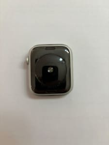 Apple Watch SE GPS Cellular, 44-mm Silver Aluminium Case with Black