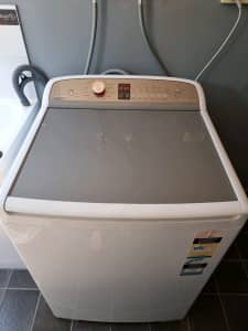 Washing machine $300 ono