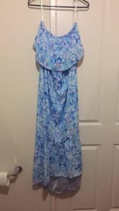 Aus 8 forever new blue patterned floral flowy strapless maxi dress