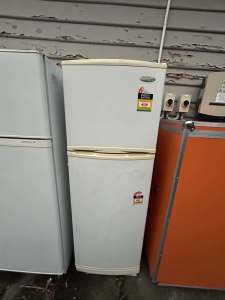 4.5 star energy rating 284 liter westinghouse fridge