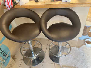2 Brown kitchen metal adjustable stools