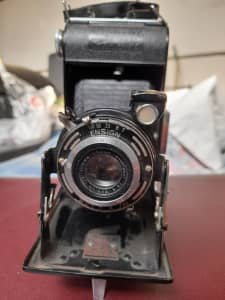 Antique Ensign 320 Selfix Camera good condition
