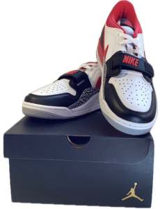 Nike Air Jordan Legacy 312 low Size 11 US Brand New Joggers/Runners