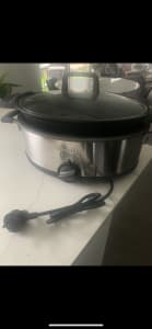Slow cooker brand new