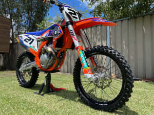 22 Model KTM 350 SX-F. AWESOME CONDITION. A BARGAIN AT THIS PRICE!!!