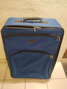 Huge soft suitcase blue colour 2 wheels for sale