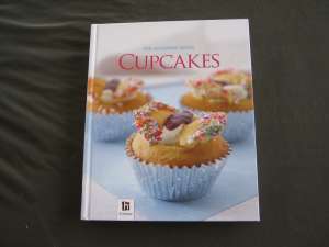 Cupcakes (The Complete Series) *No Holds