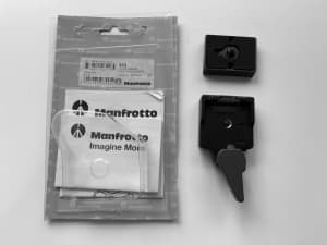 Manfrotto Quick Release - Change Rectangular Plate Adapter for Tripod