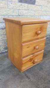 Timber 3-drawer bedside table