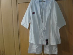 Z Sportswear KIDS Performance Karate Uniform 0/130 Size 12-14